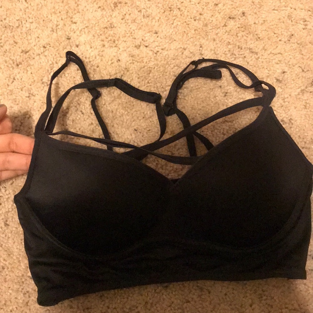 Victoria’s Secret cross over bra